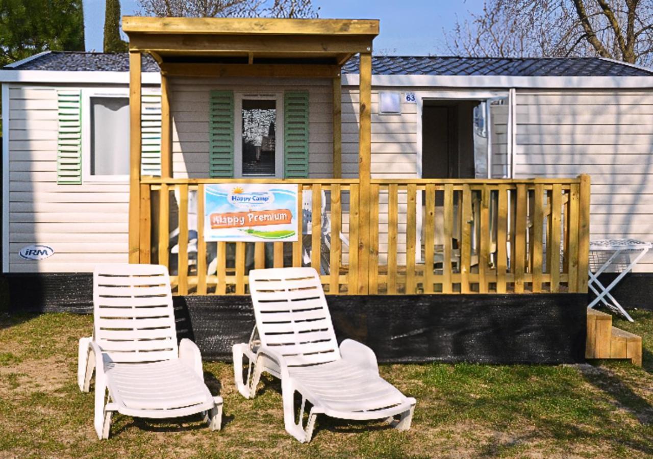 Happy Camp Mobile Homes In Butterfly Camping Village ペスキエーラ・デル・ガルダ エクステリア 写真
