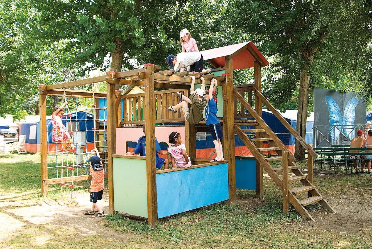 Happy Camp Mobile Homes In Butterfly Camping Village ペスキエーラ・デル・ガルダ エクステリア 写真